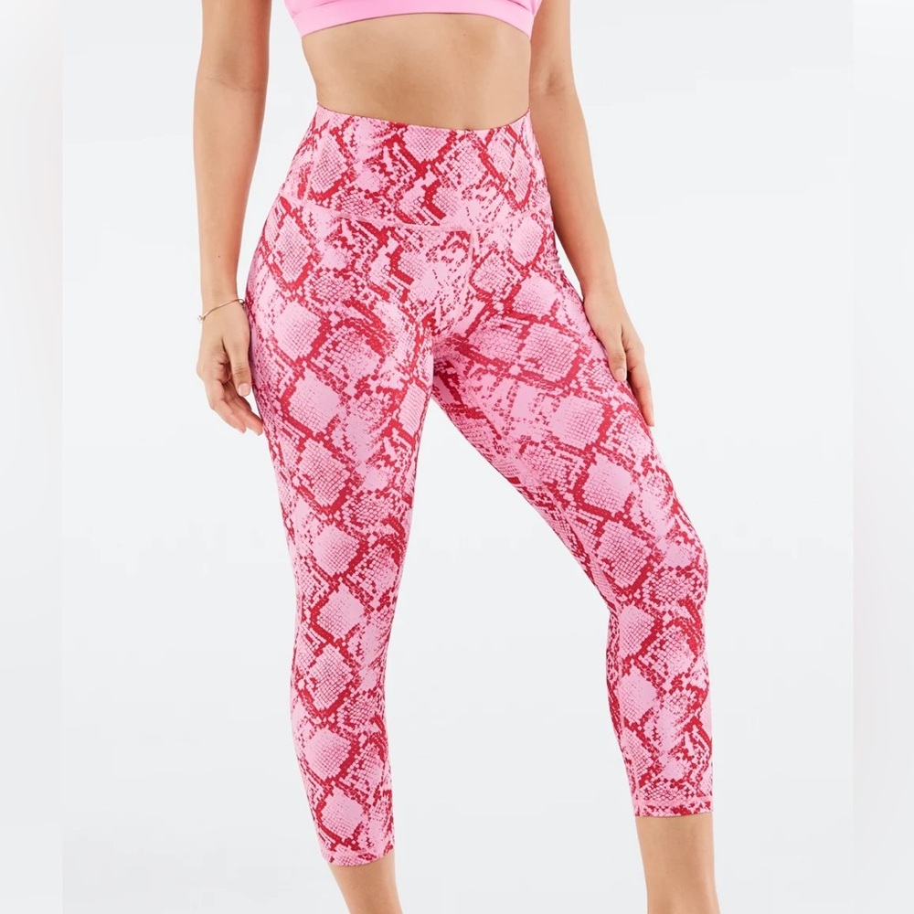 🆕FABLETICS Define Powerhold Snake Print Capri Ti… - image 1